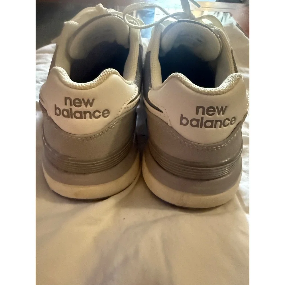New Balance product pair